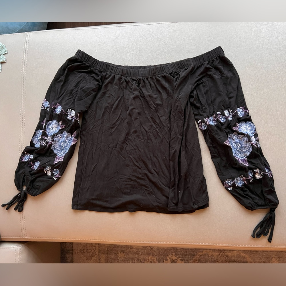 American Eagle Outfitters Black Top